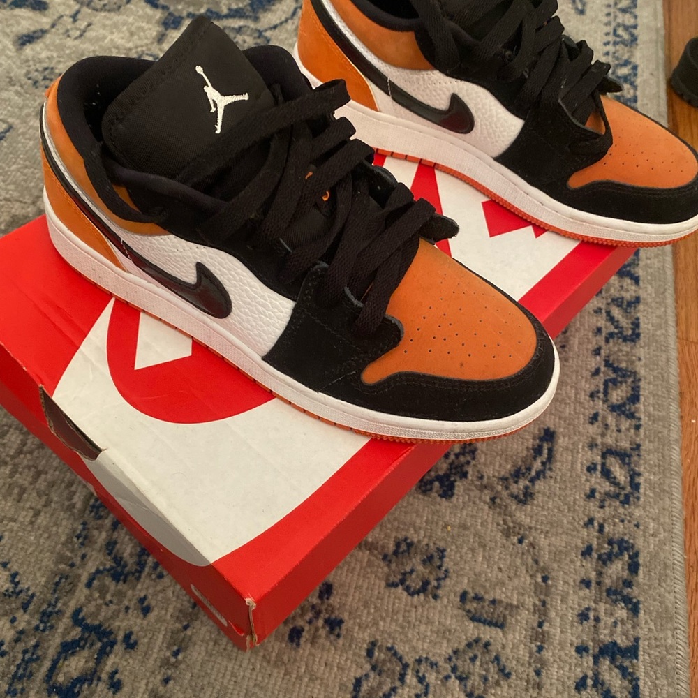 Air Jordan 1